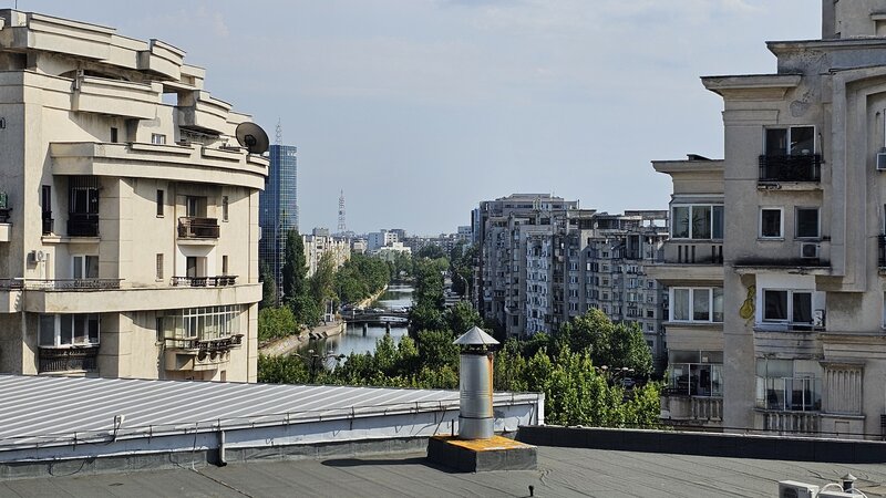 Unirii, 3 camere de vanzare 83 mp, vedere panoramica, ultracentral.